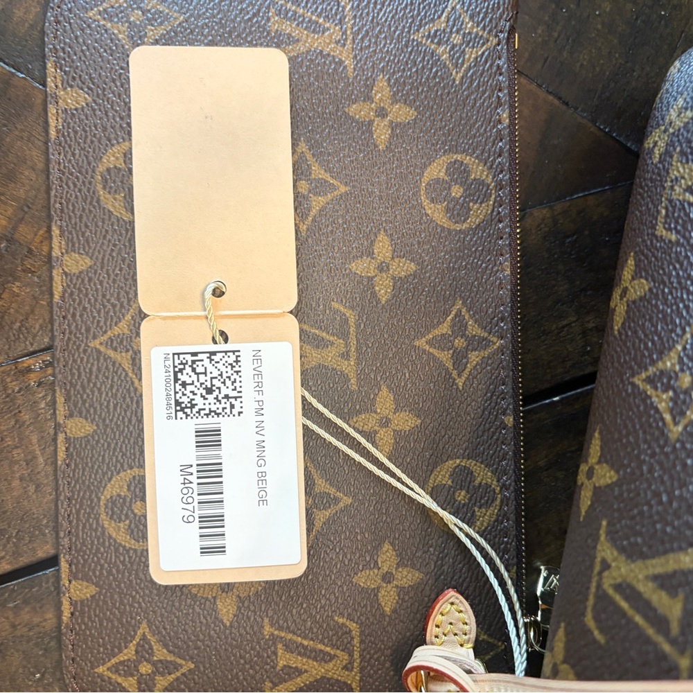 Louis Vuitton Brown Monogram Canvas Tote with Vachetta Trim - Picture 12 of 12